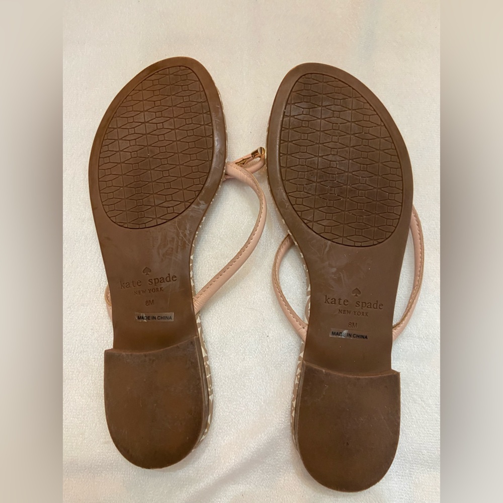 Kate Spade NY Bow Thong Sandals Pink Gold Logo Print Flip Flops Size 8 - Picture 7 of 8